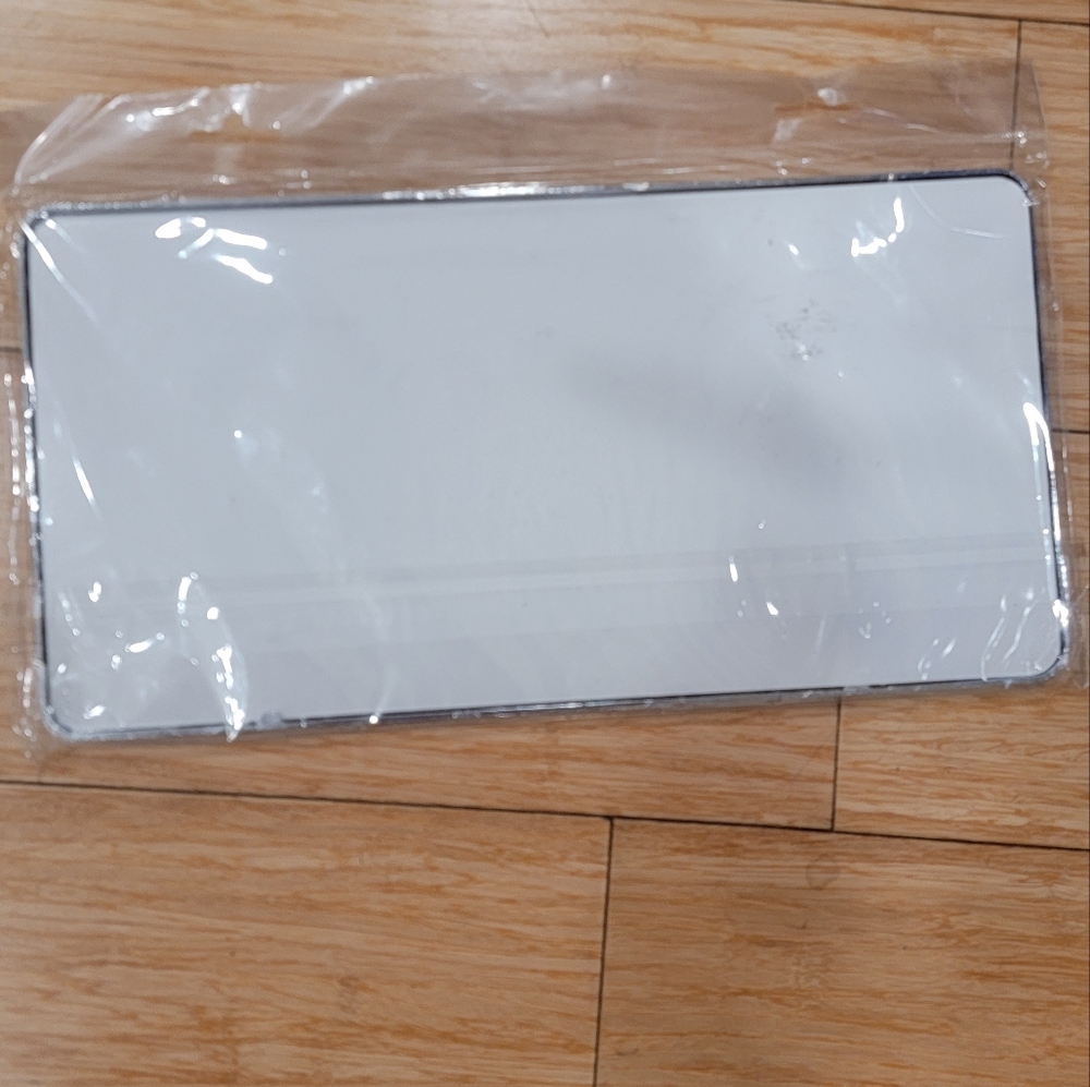 Los Angeles Rams Chrome Frame License Plate - Picture 4 of 4